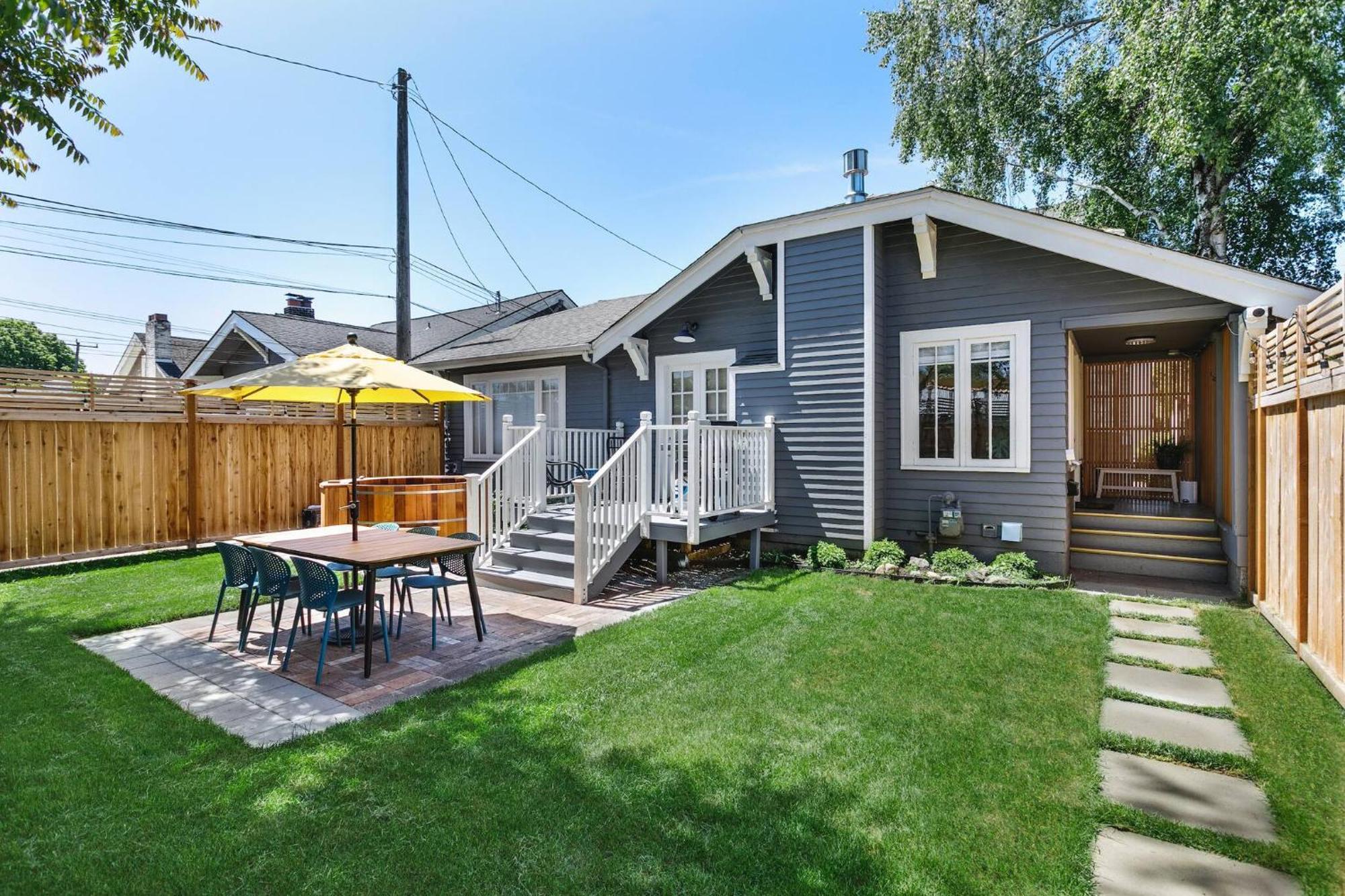 Maple Leaf Craftsman - Hot Tub, Ac, Dog Friendly