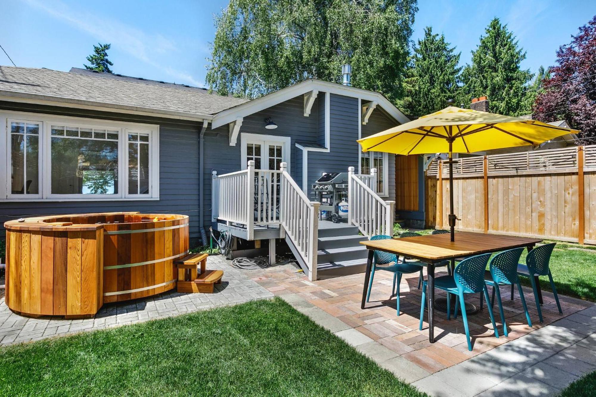 Holiday home Maple Leaf Craftsman - Hot Tub, Ac, Dog Friendly Seattle