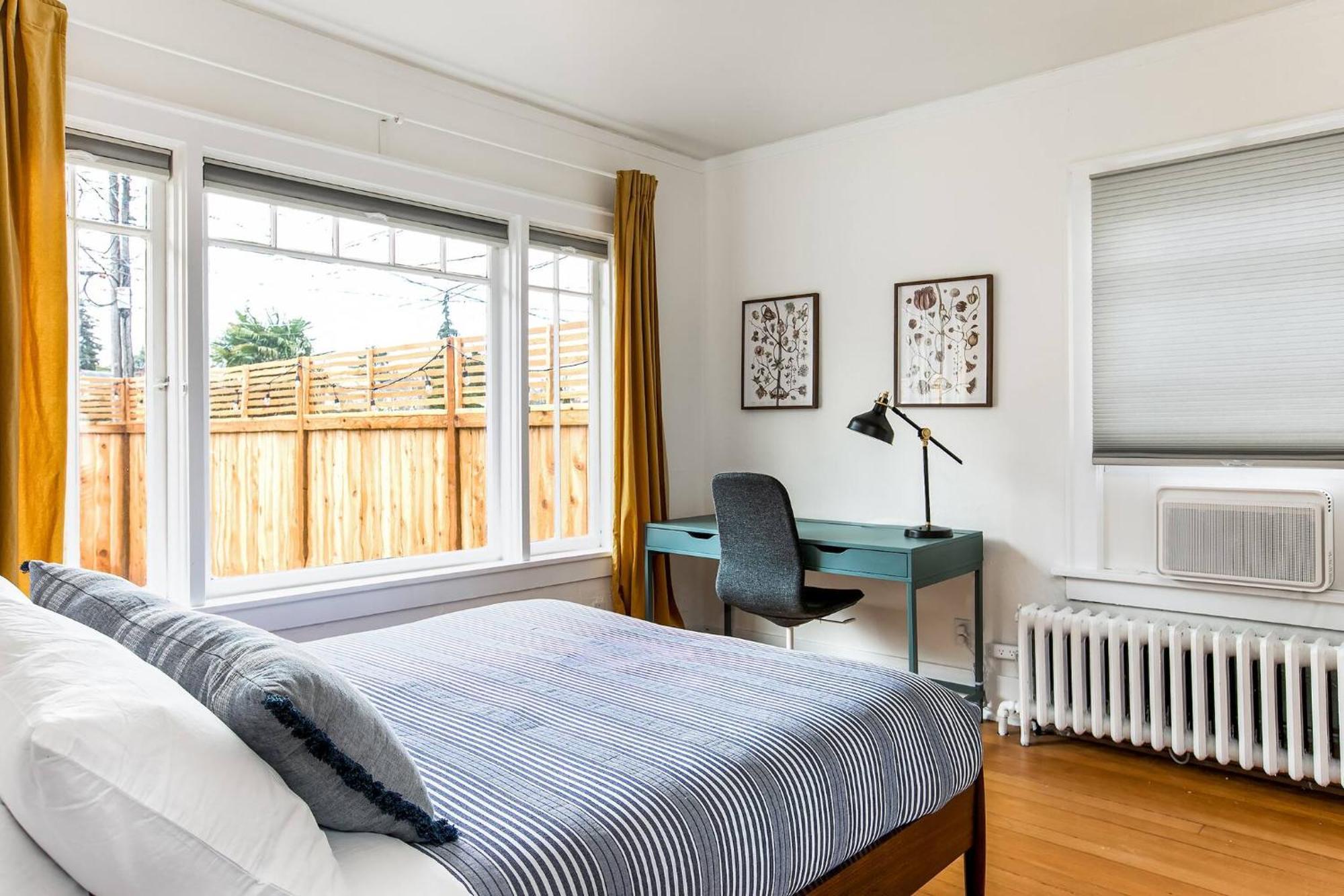 Maple Leaf Craftsman - Hot Tub, Ac, Dog Friendly Holiday home